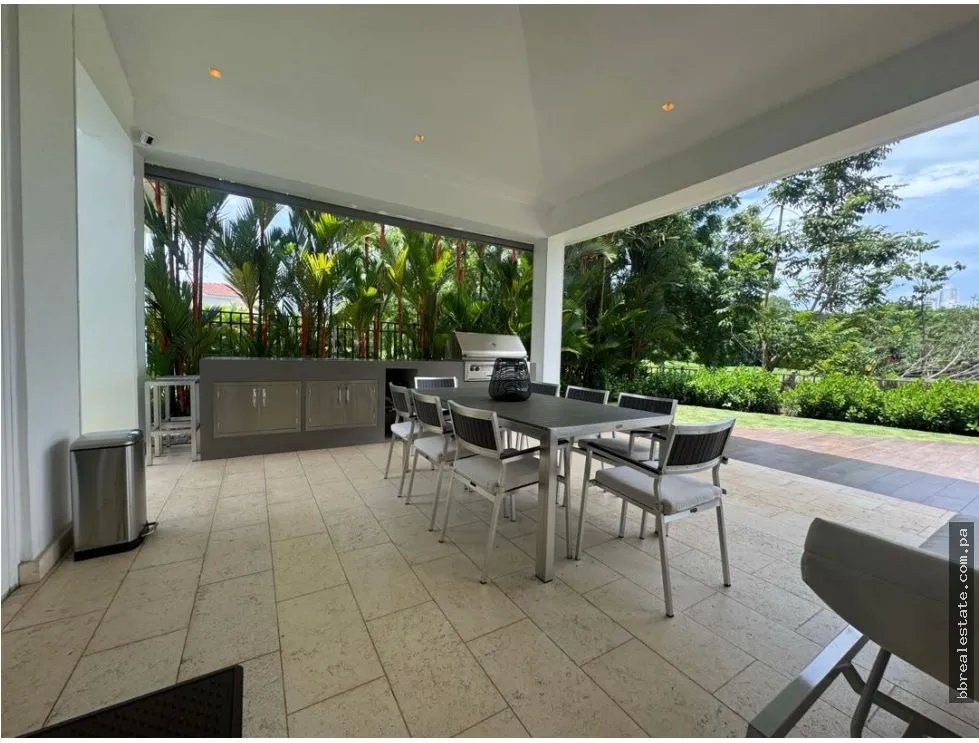 Venta casa en Santa Marìa