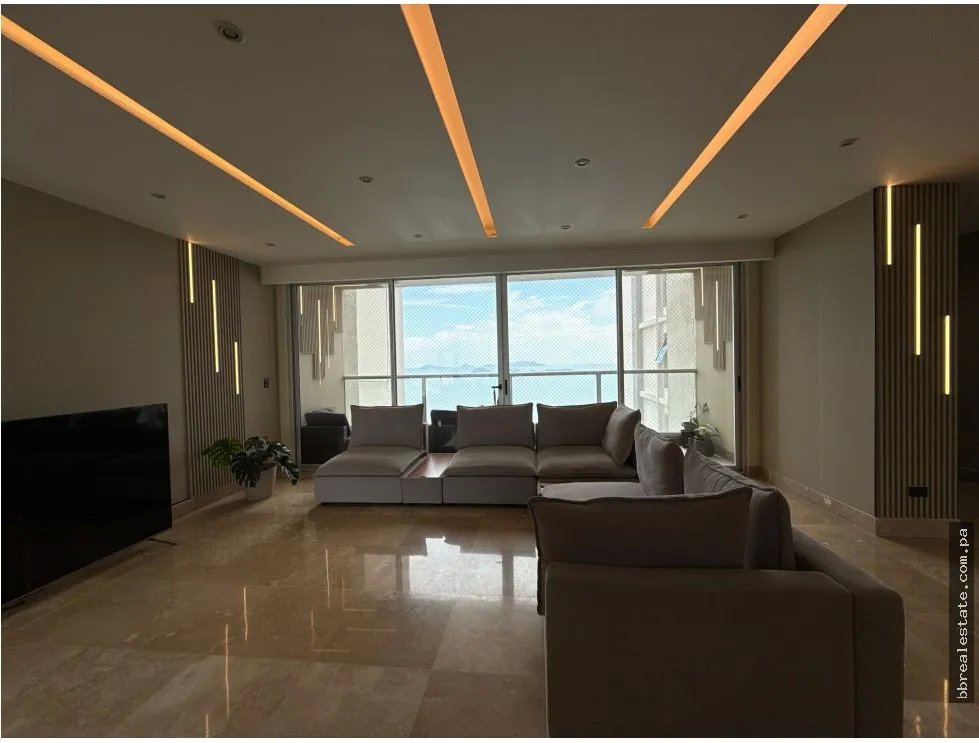 Venta de apartamento Remodelado en Ph Q Tower, Punta Pacífica