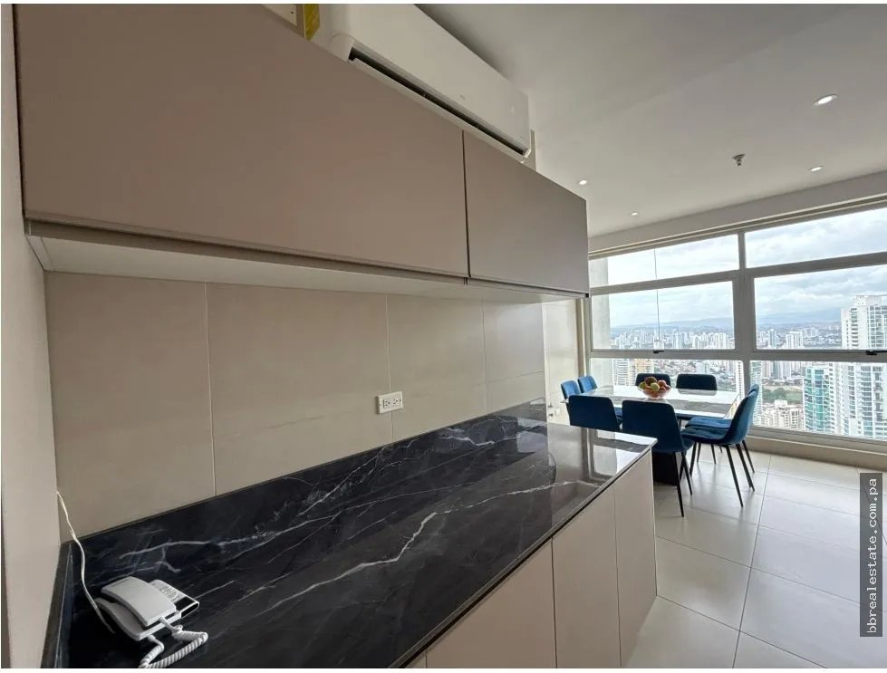 Venta de apartamento Remodelado en Ph Q Tower, Punta Pacífica