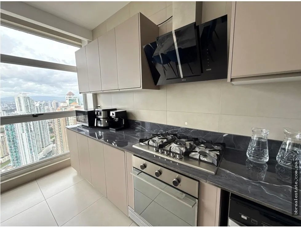 Venta de apartamento Remodelado en Ph Q Tower, Punta Pacífica