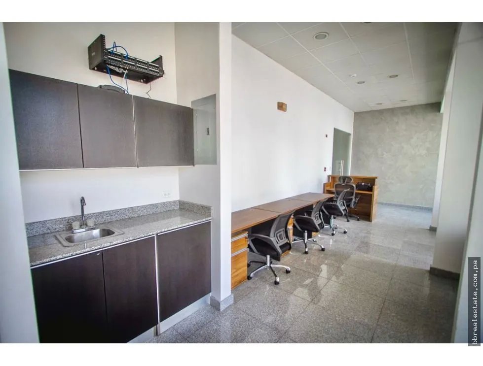 Alquiler de oficina en Bella Vista, Edificio Hábitat