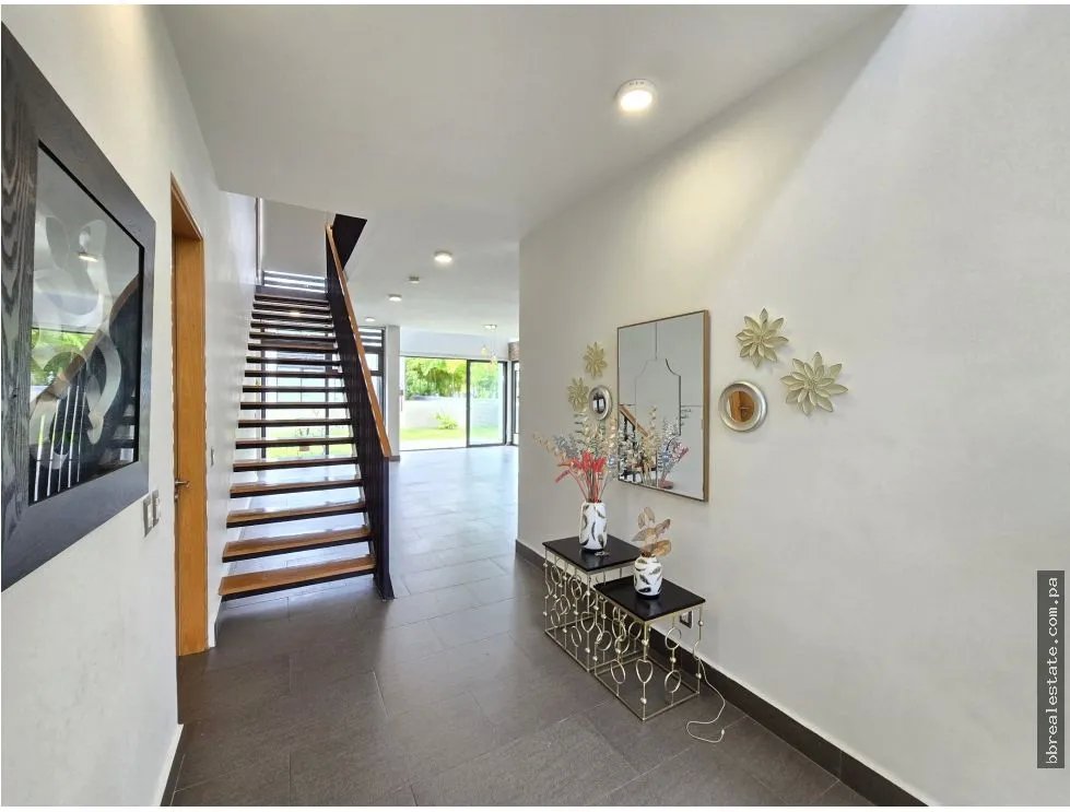 Venta de Casa en PH Barrioalto, Altos de Panamá