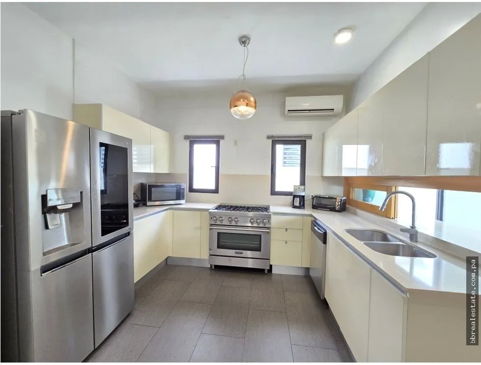 Venta de Casa en PH Barrioalto, Altos de Panamá