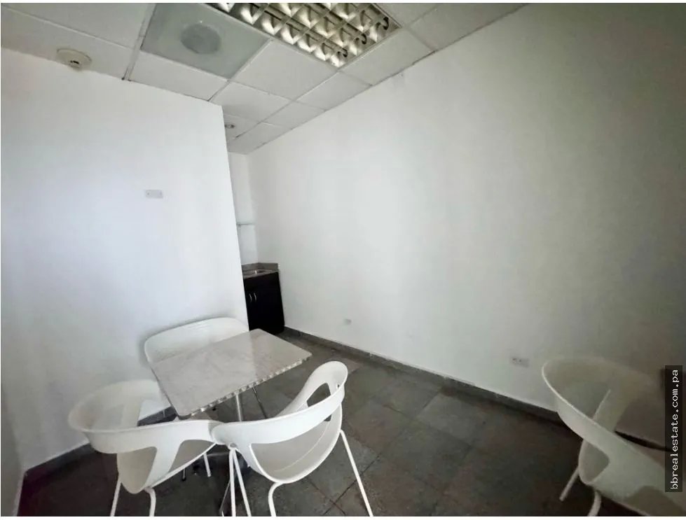 Alquiler de oficina en Torre las Américas, Punta Pacífica.