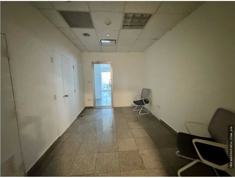Alquiler de oficina en Torre las Américas, Punta Pacífica.