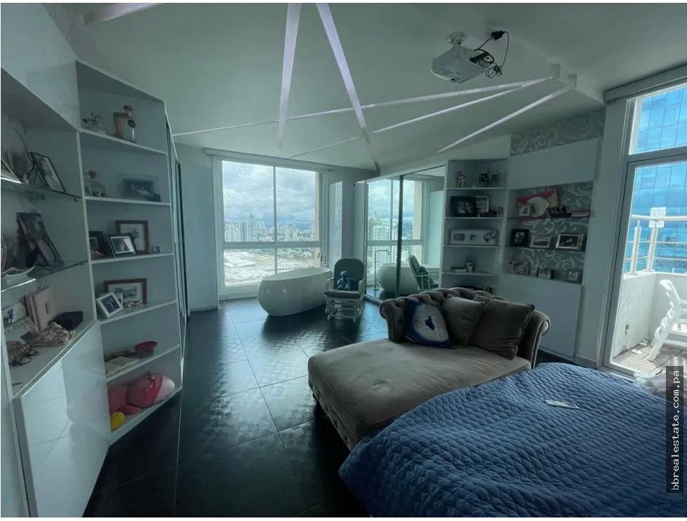 Apartment for sale in Punta Pacifica