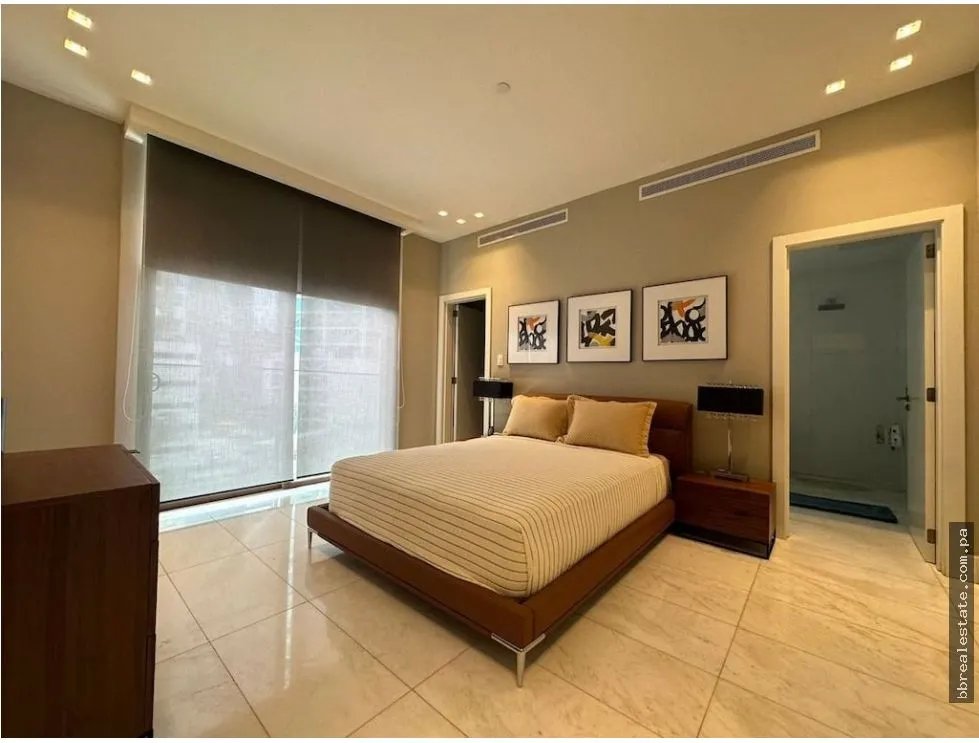 Apartment for sale in Punta Pacifica