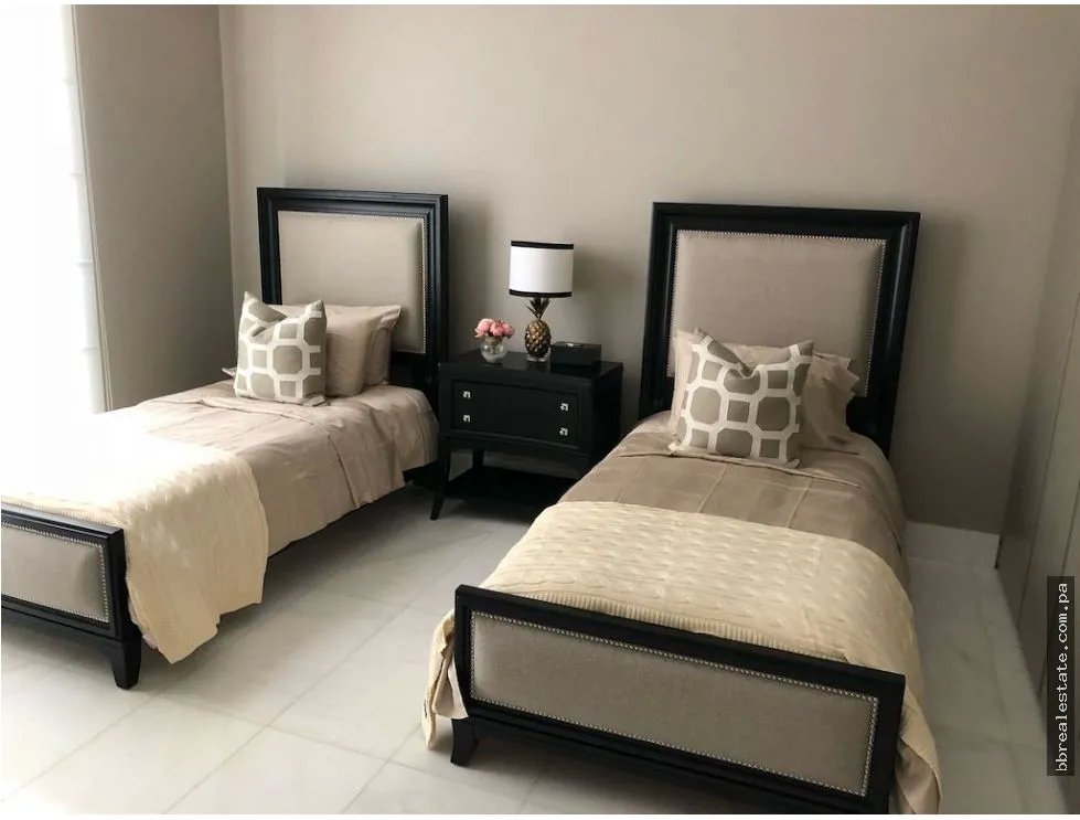 Apartment for sale in Punta Pacifica