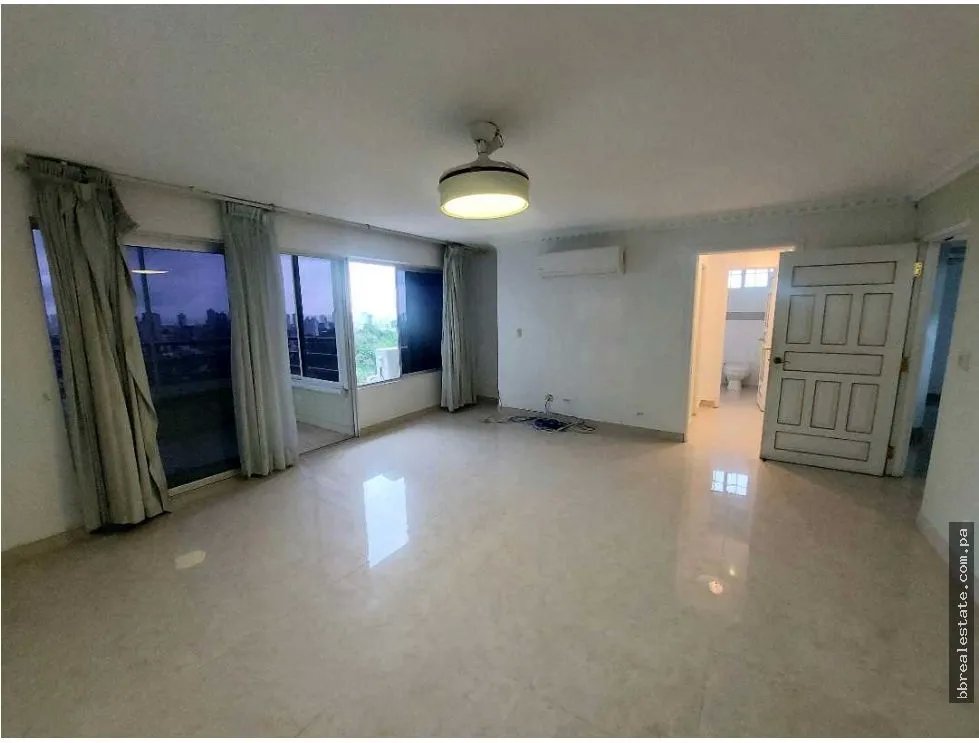 Venta de Apartamento en Villa de la Fuente, PH Summer Hill