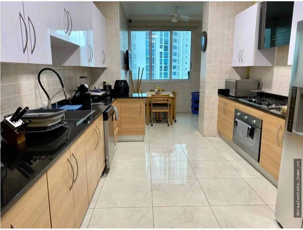Apartment for sale in Punta Pacifica