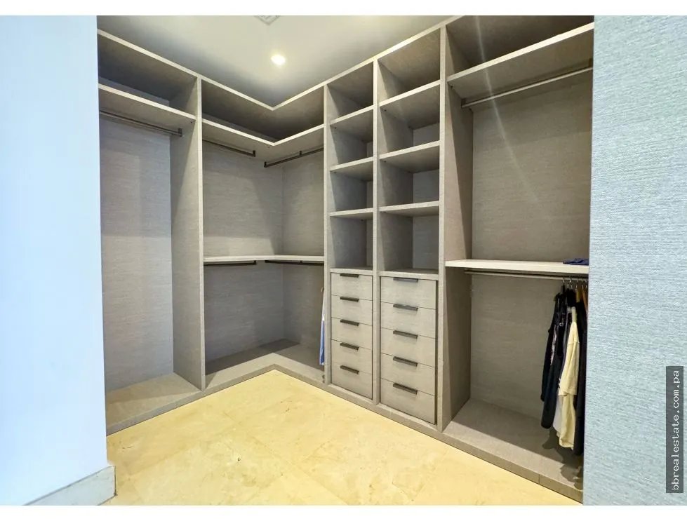 Venta de Apartamento en PH Garden, Ocean Reef