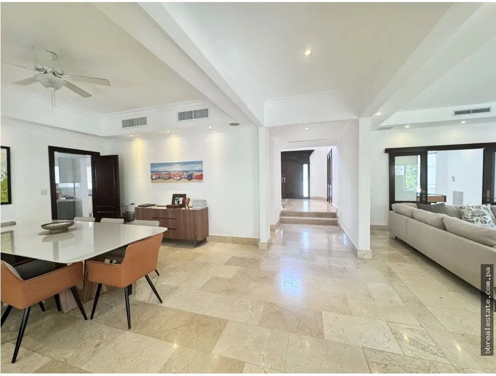 Venta de casa en Costa de las Perlas, Costa del Este