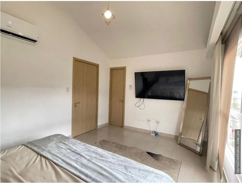 Venta de Casa en Urb. Vallarta, Brisas del Golf