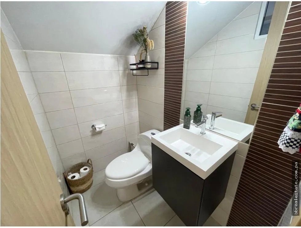 Venta de Casa en Urb. Vallarta, Brisas del Golf