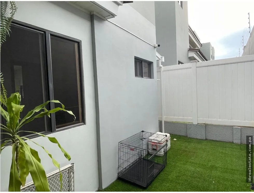 Venta de Casa en Urb. Vallarta, Brisas del Golf