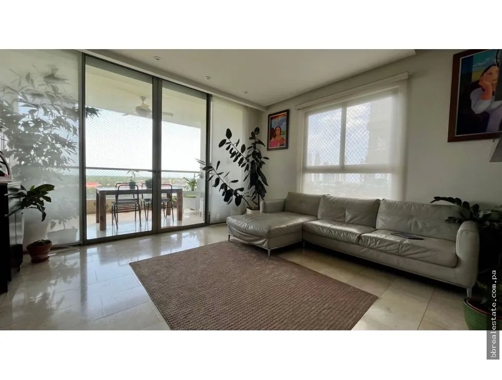 Apartment for sale in Santa Maria