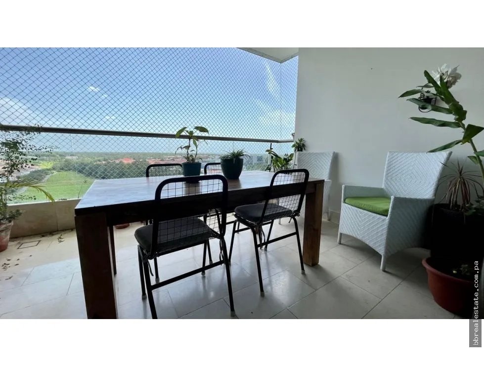 Apartment for sale in Santa Maria