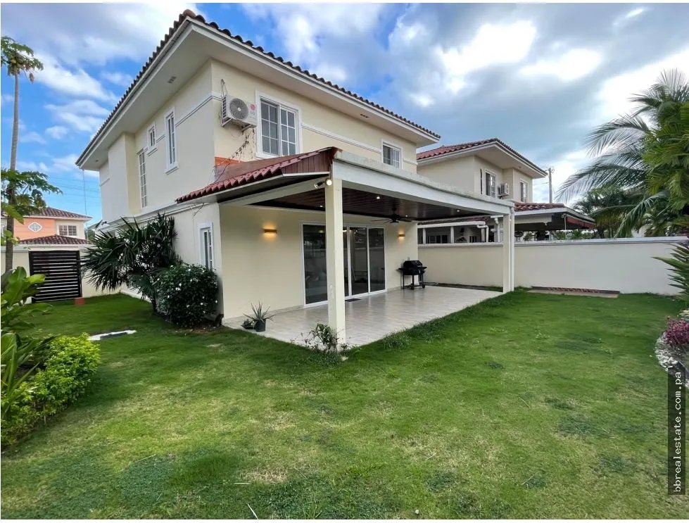Single Family House for sale in Costa Sur
