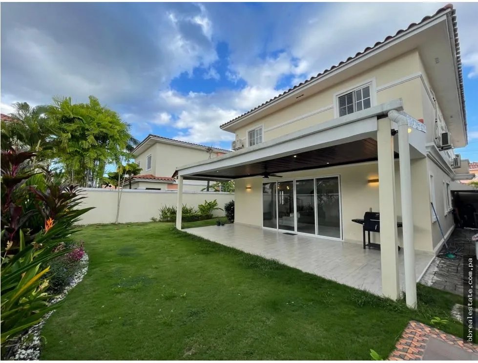 Single Family House for sale in Costa Sur