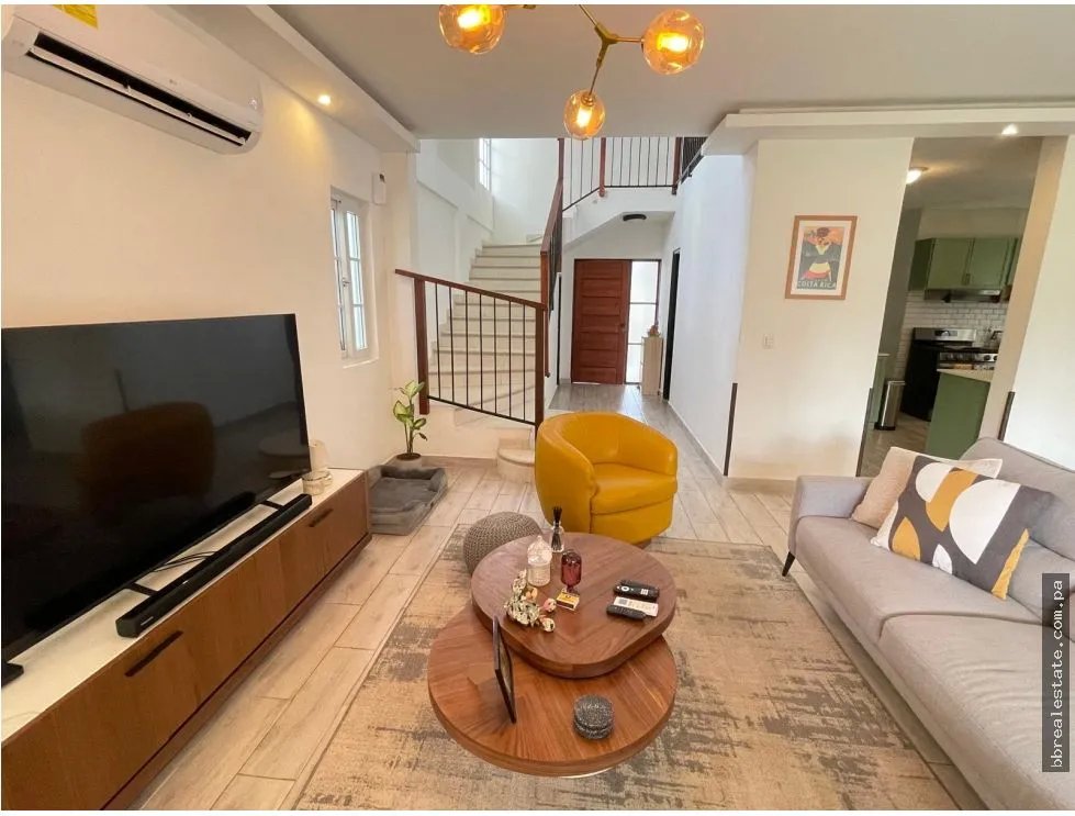 Venta de Casa unifamiliar en Villa Valencia, Costa Sur