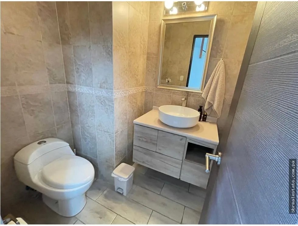 Venta de Casa unifamiliar en Villa Valencia, Costa Sur