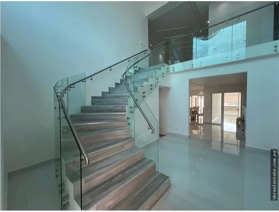 Venta de Casa en Costa del Este, Residencial Begonias