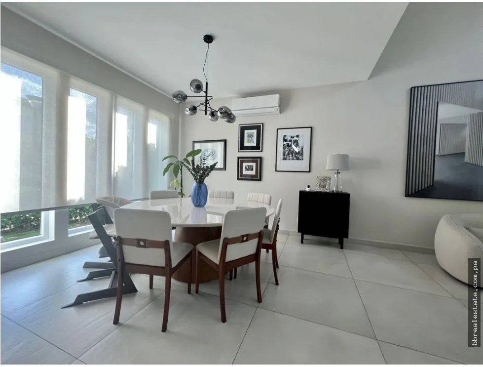 Apartment for sale in Santa Maria