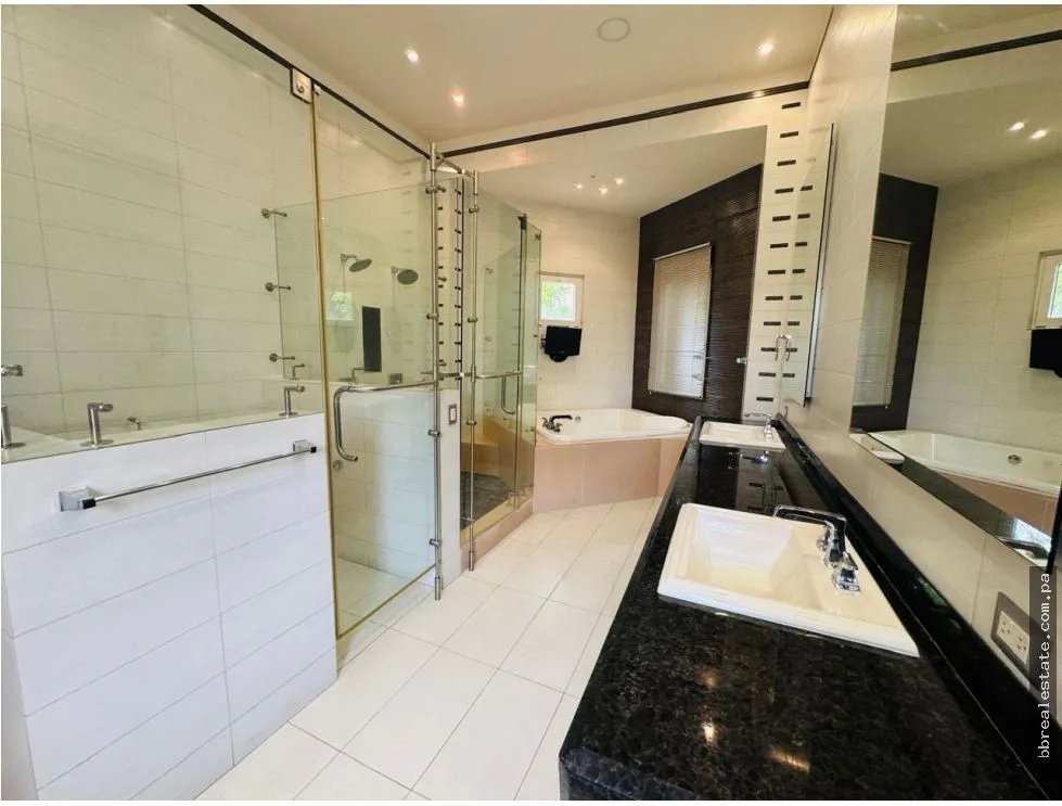 Venta de casa en Costa del Este, Residencial Balmoral