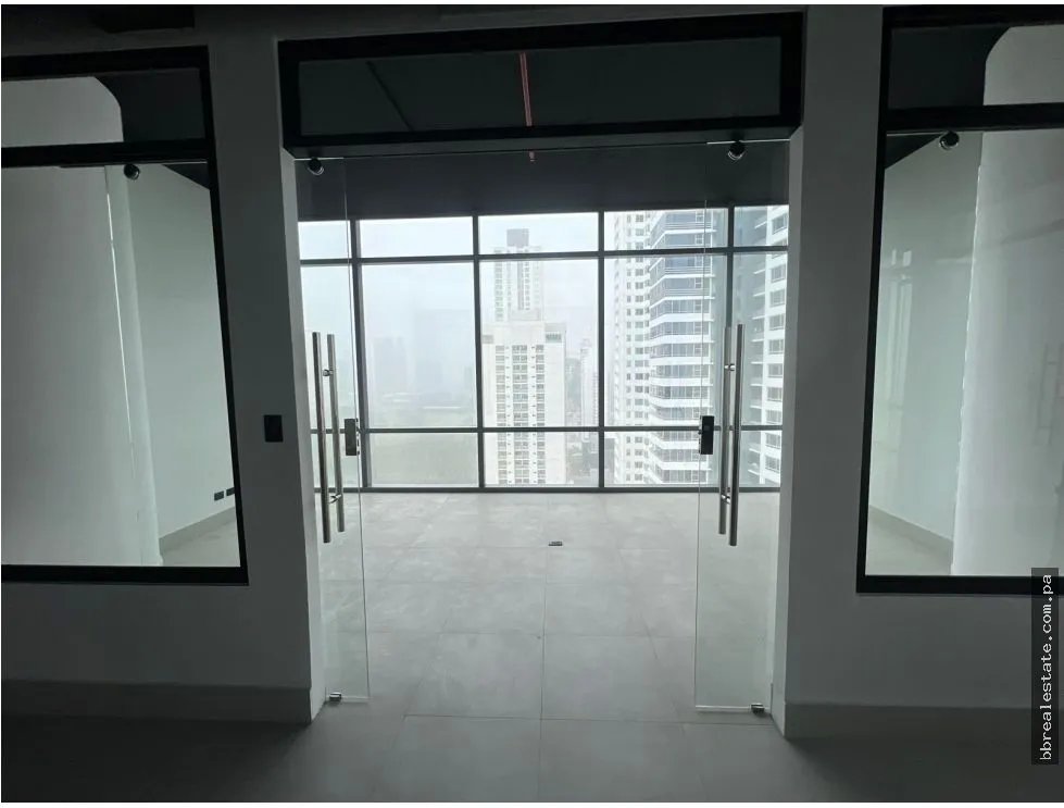 Office for rent in Costa del Este