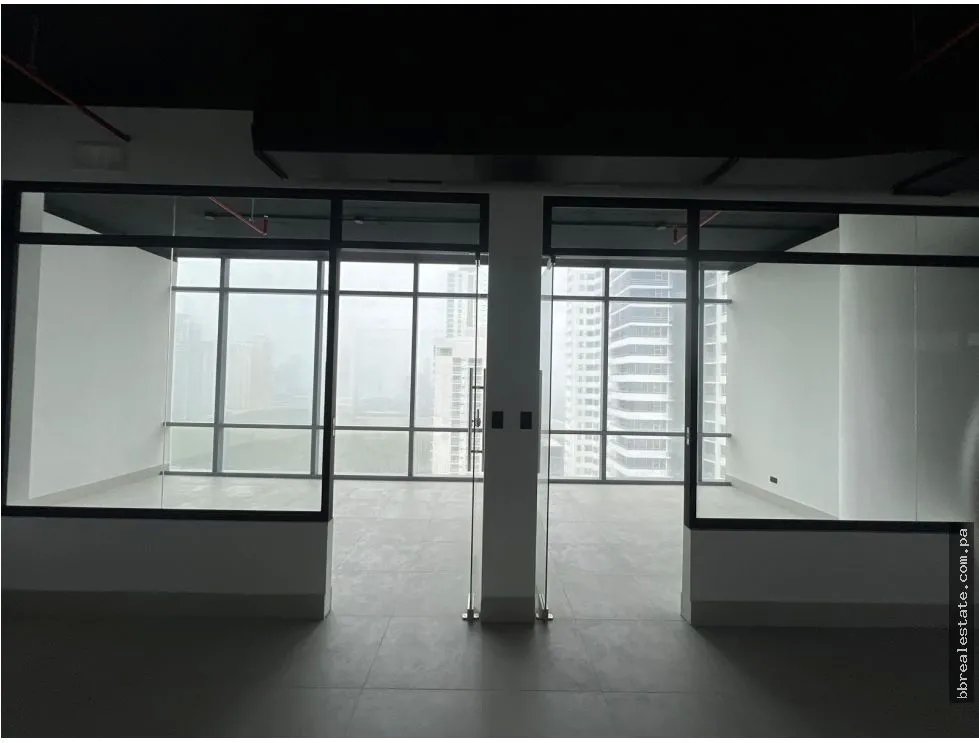 Office for rent in Costa del Este