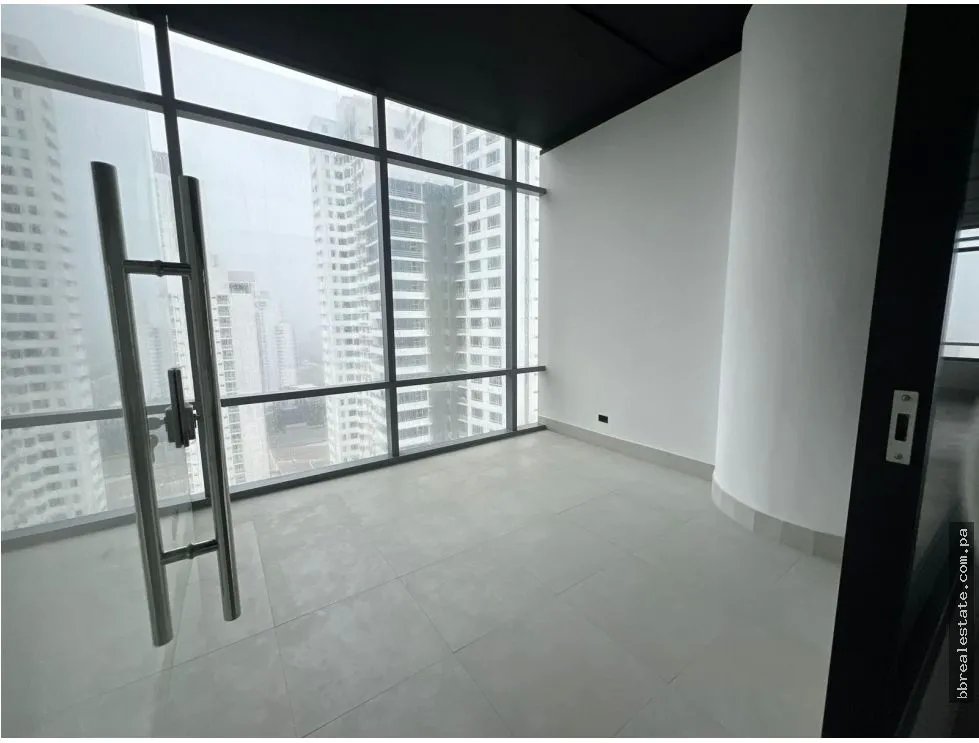 Office for rent in Costa del Este