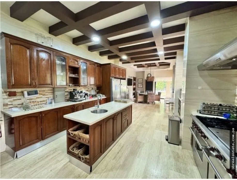 Alquiler de casa amoblada en Clayton