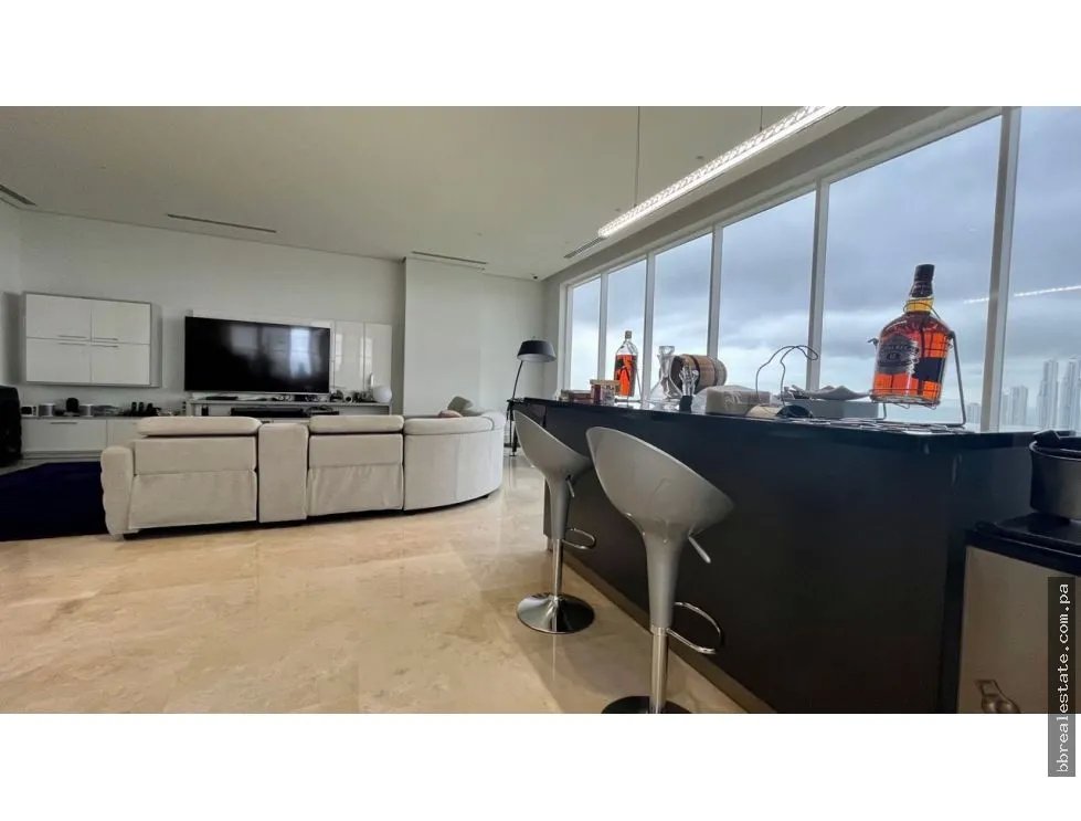 Venta de penthouse en Santa María