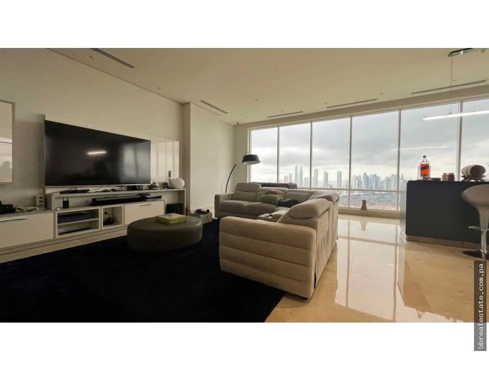 Venta de penthouse en Santa María