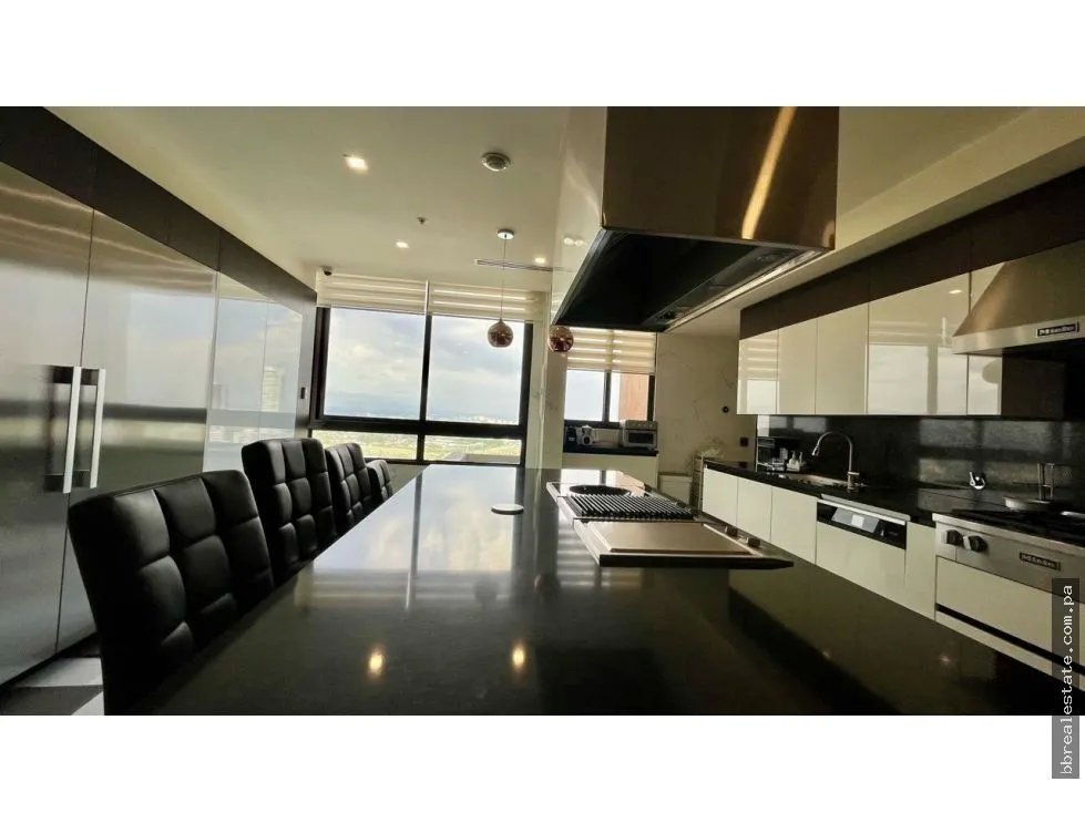 Venta de penthouse en Santa María