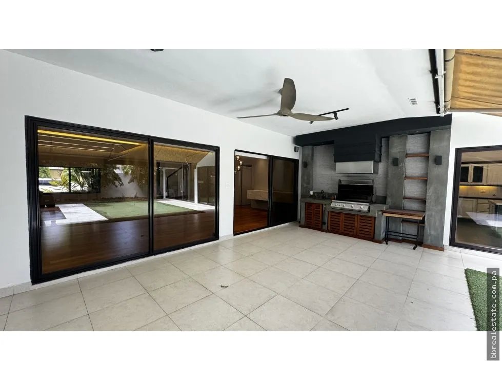 Venta casa en  Costa del Este PH Antigua