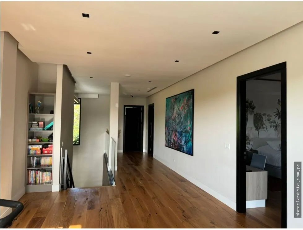 Venta de casa en Santa María