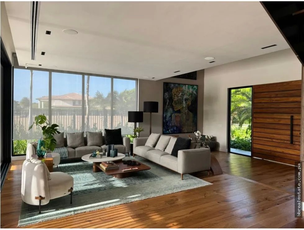 Venta de casa en Santa María