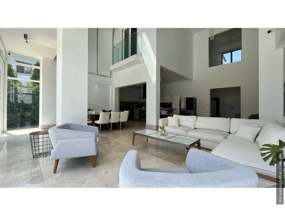 Alquiler de casa en Santa María, Fairway Estate