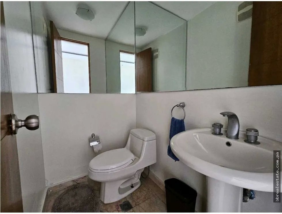 Apartment for sale in Punta Pacifica