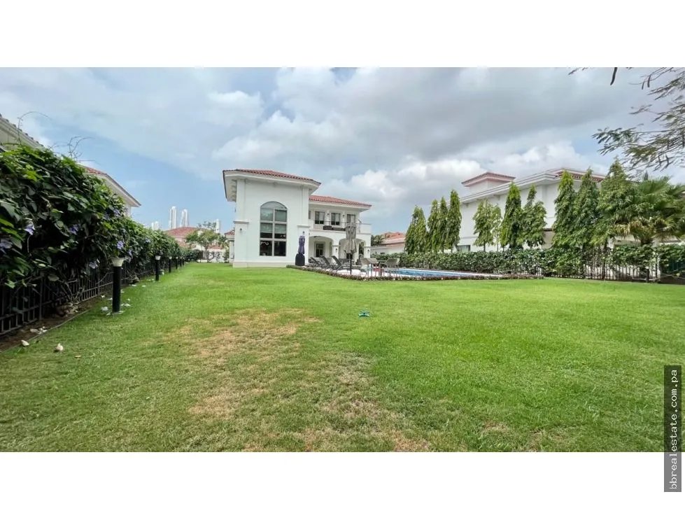 Venta de casa en Santa María