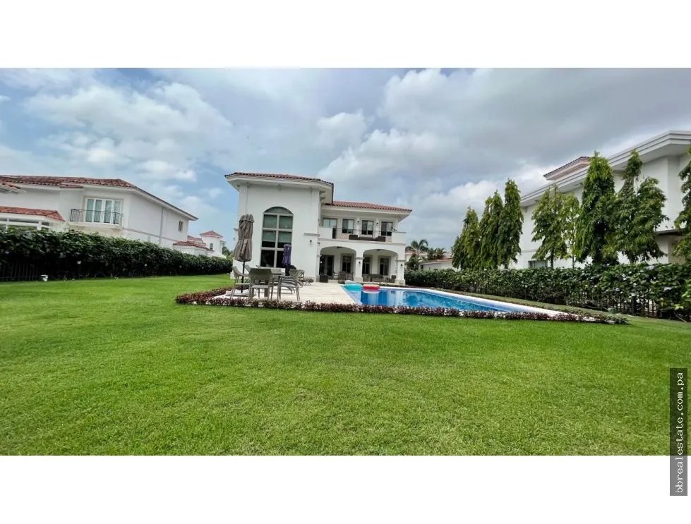 Venta de casa en Santa María