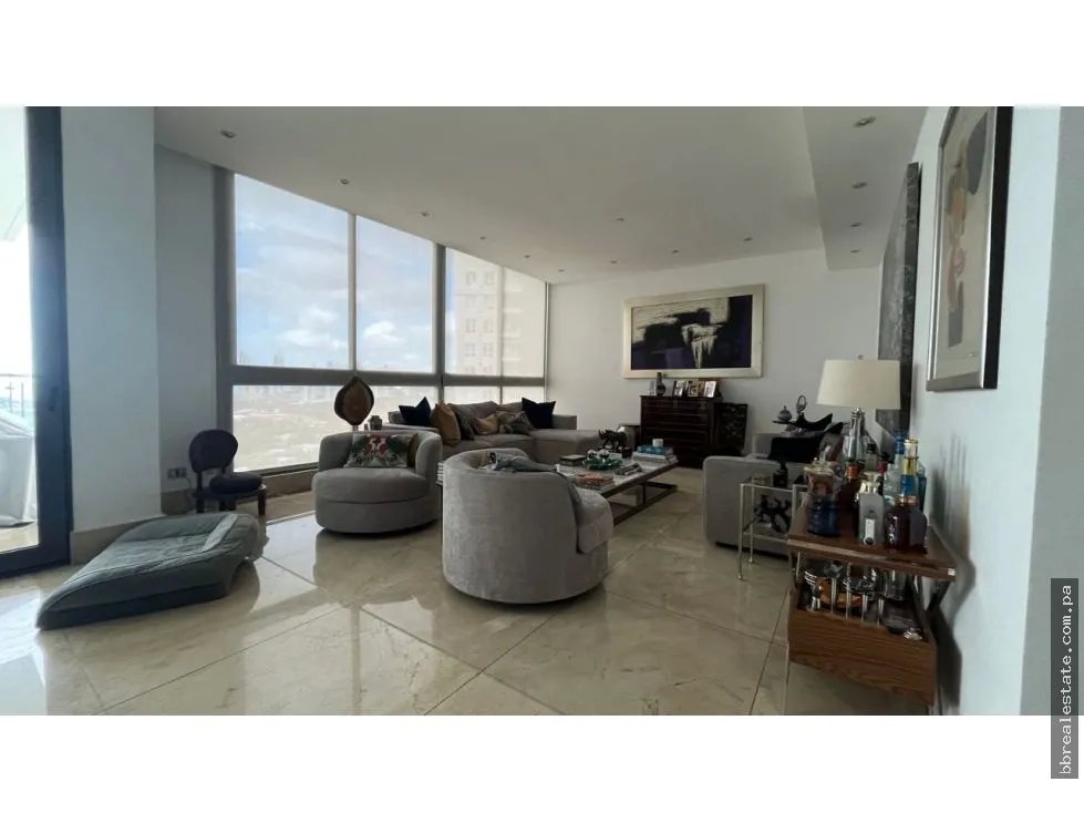 Venta de apartamento en Santa María, PH Valery Point