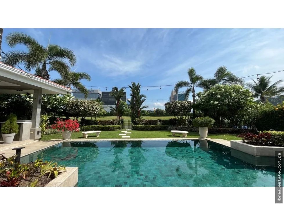 Venta de casa en Santa María