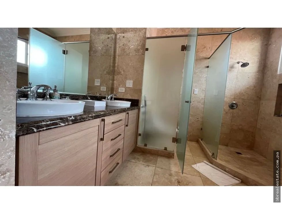 Venta de casa en Santa María