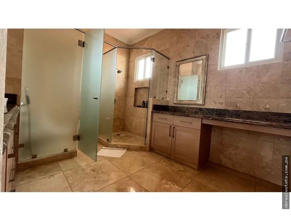 Venta de casa en Santa María