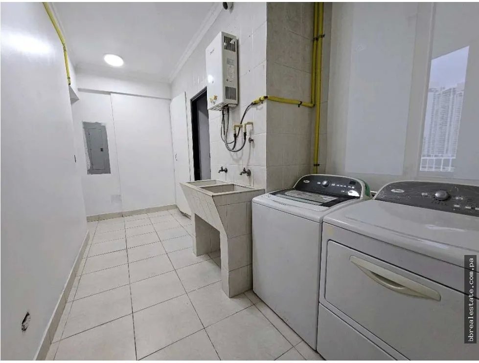 Apartment for sale in Punta Pacifica