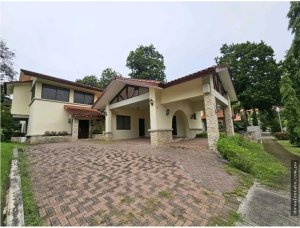 Single Family House for sale in Clayton
