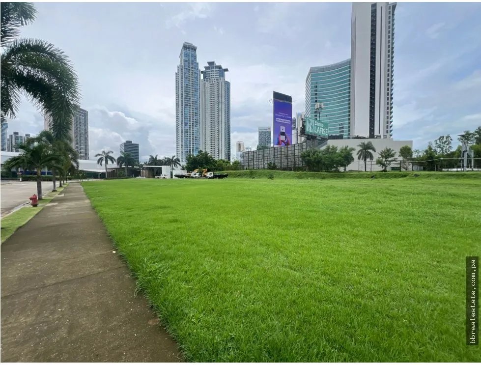 Venta de terreno en  Costa del Este, Primera línea al mar