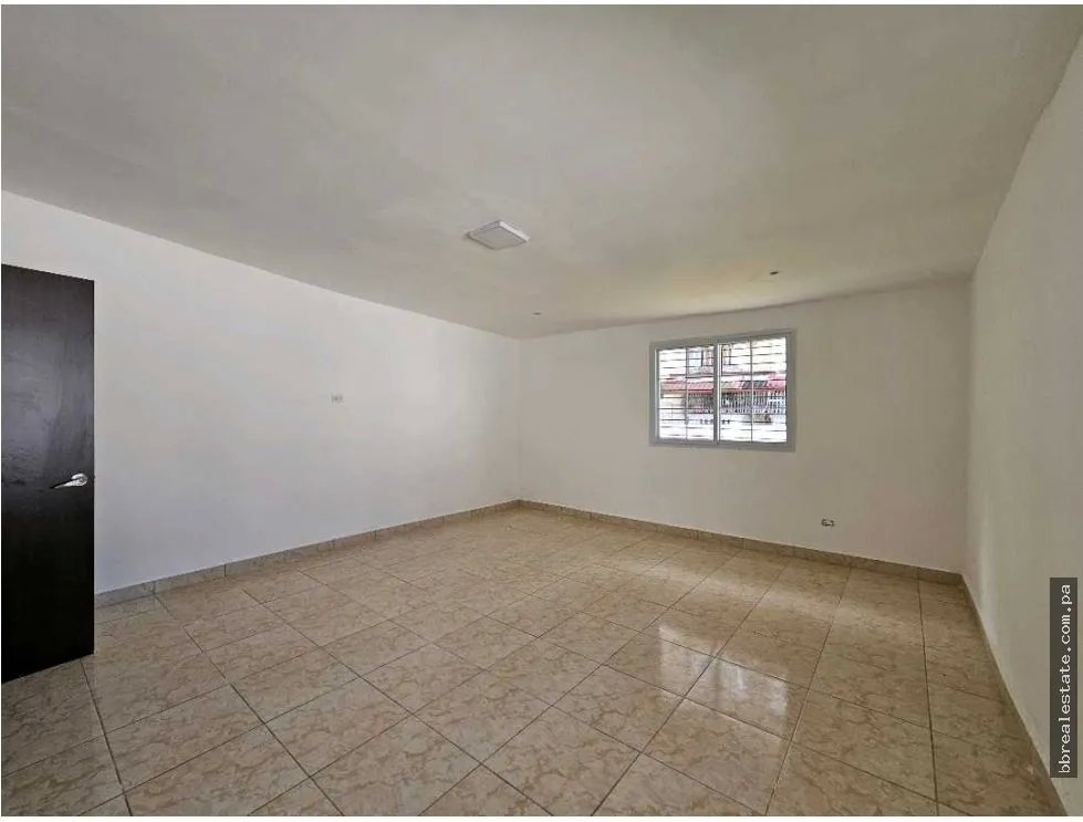 Venta de casa en Hato Pintado, Calle Sauces